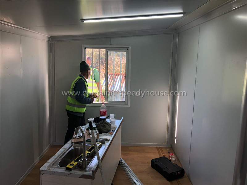 20ft expandable container house to South Africa