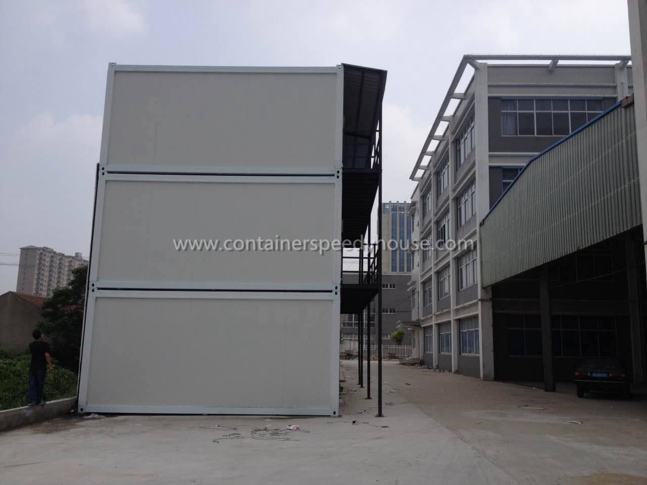 3-floor container house building
